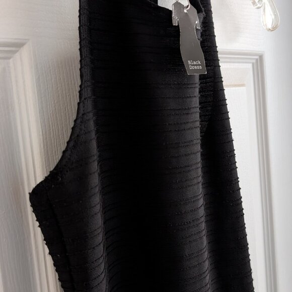 *NEW* Zara Trafuluc Black Dress (Small) - Picture 3 of 4
